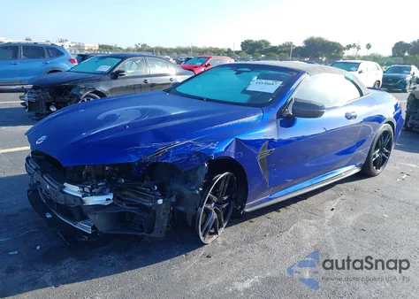 2023 BMW M8 Cabriolet Competition z USA, uszkodzony, nr VIN WBSDZ0C02PCM59017